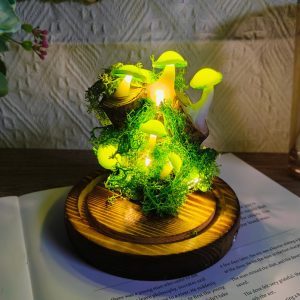 Growing on Trees Green Mushroom Lamp