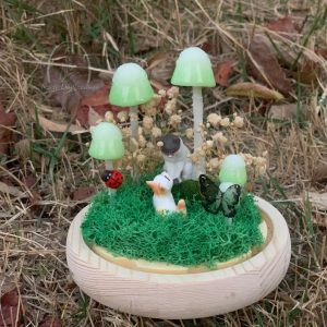 Green Mushroom Lamp with Couple Cats & Butterfly & Ladybug